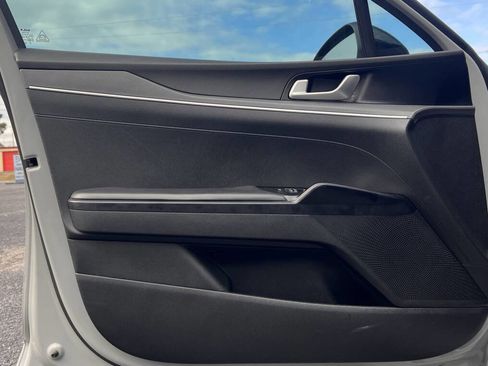 Used 2022 Kia K5 GT-Line image 12