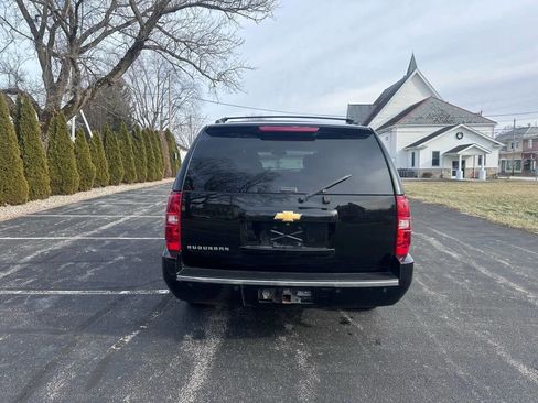 Used 2014 Chevrolet Suburban LTZ image 7