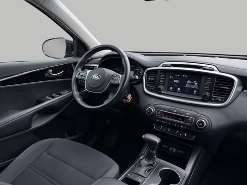 Used 2019 Kia Sorento FWD w/ LX Convenience Package image 30