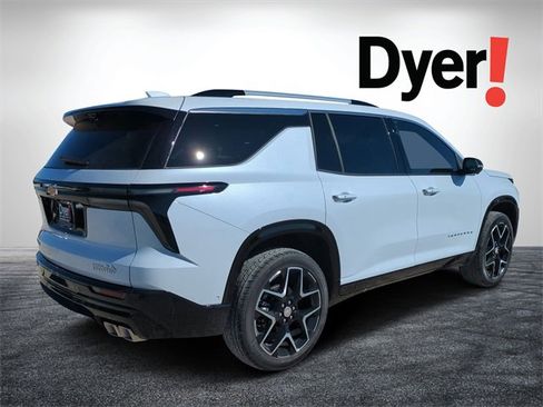 New 2026 Chevrolet Traverse High Country image 3