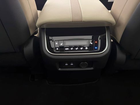 New 2026 Nissan Armada Platinum image 22