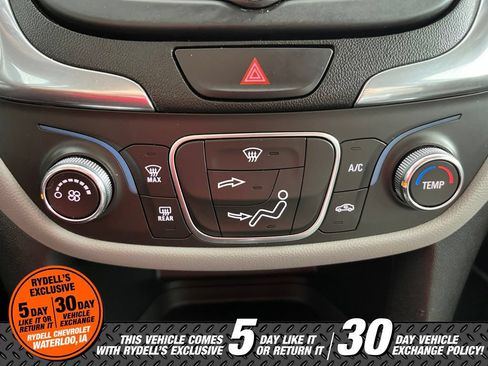 Used 2019 Chevrolet Equinox LS w/ LS Convenience Package FWD image 26