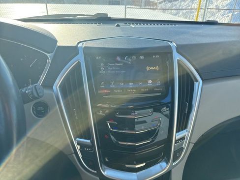 Used 2016 Cadillac SRX Luxury image 10