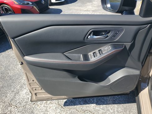 Certified 2025 Nissan Rogue SV w/ Rock Creek Premium Package image 10