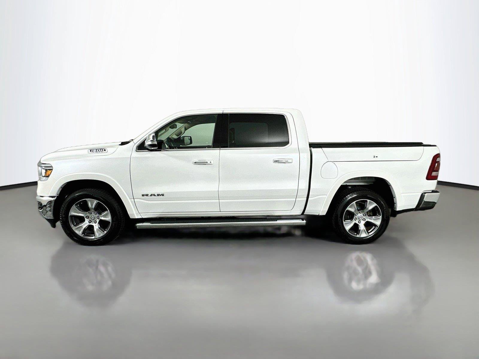 Used 2019 RAM 1500 Laramie AWD/4WD image 8