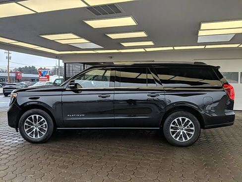 Certified 2025 Ford Expedition Max Platinum image 10