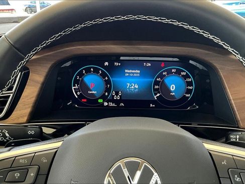 New 2026 Volkswagen Atlas SE w/ Black Wheel Package image 24