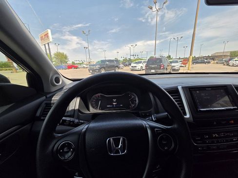 Used 2019 Honda Ridgeline Sport image 21