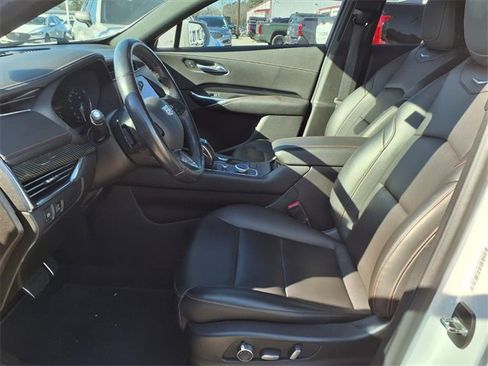 Used 2019 Cadillac XT4 Sport w/ Cold Weather Package image 17