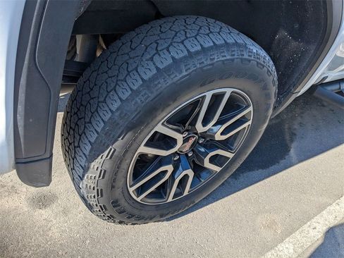 Certified 2023 GMC Sierra 1500 AT4 w/ Technology Package image 12