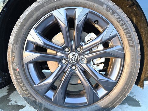 Used 2025 Toyota Sienna XSE image 46