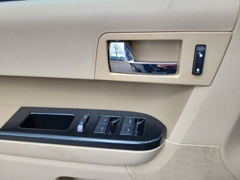 Used 2012 Ford Escape Limited image 14