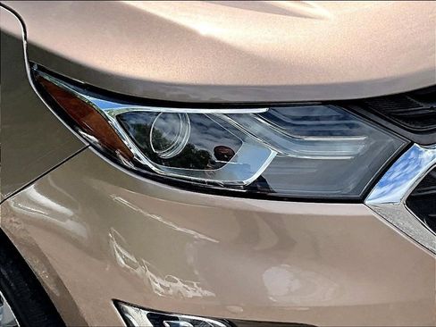 Used 2018 Chevrolet Equinox LS AWD/4WD image 31