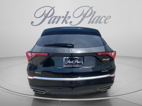 Used 2024 Acura MDX SH-AWD w/ Technology Package image 4