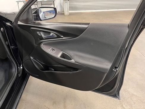 Used 2022 Chevrolet Malibu LT image 12