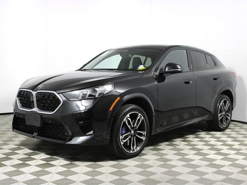 Used 2025 BMW X2 xDrive28i image 3