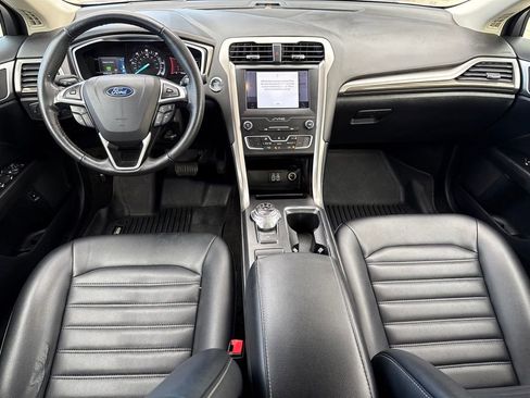 Used 2019 Ford Fusion SEL image 14