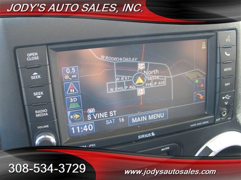 Used 2015 Jeep Wrangler Unlimited Sahara w/ Connectivity Group AWD/4WD image 15