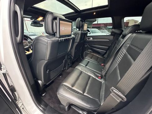 Used 2018 Jeep Grand Cherokee SRT AWD/4WD image 10