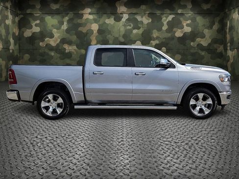 Used 2020 RAM 1500 Laramie AWD/4WD image 7