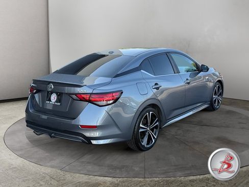 Used 2021 Nissan Sentra SR FWD image 7