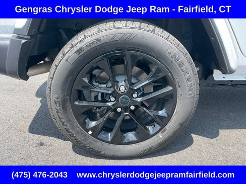 Certified 2025 Jeep Wrangler Unlimited Sahara w/ Safety Group AWD/4WD image 10