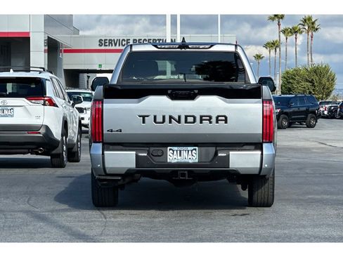 Used 2022 Toyota Tundra Platinum image 5