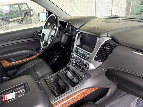 Used 2019 Chevrolet Tahoe Premier image 12