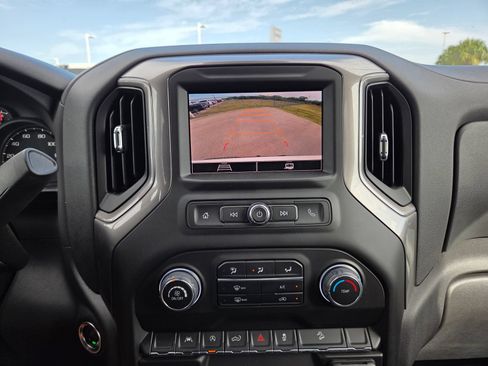 Used 2025 Chevrolet Silverado 1500 Custom Trail Boss AWD/4WD image 9