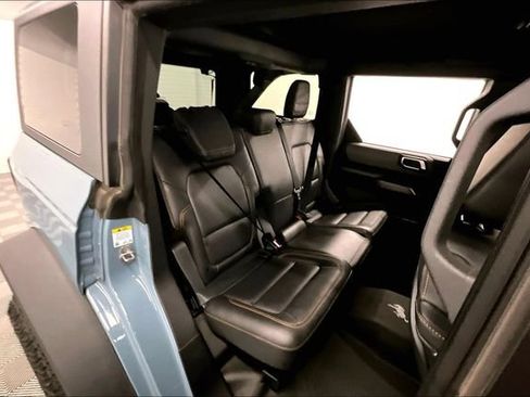 Used 2023 Ford Bronco Badlands w/ Sasquatch Package AWD/4WD image 24