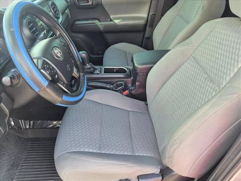 Used 2022 Toyota Tacoma SR w/ SR Convenience Package RWD image 14