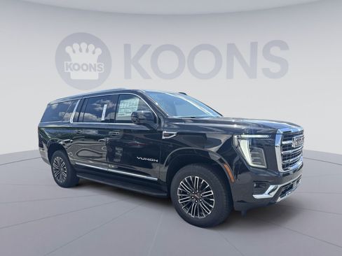 New 2026 GMC Yukon XL Elevation w/ Elevation Premium Package AWD/4WD image 7