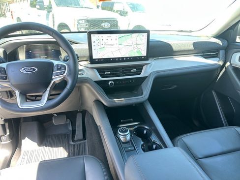 New 2025 Ford Explorer Active w/ Active Comfort Package image 31