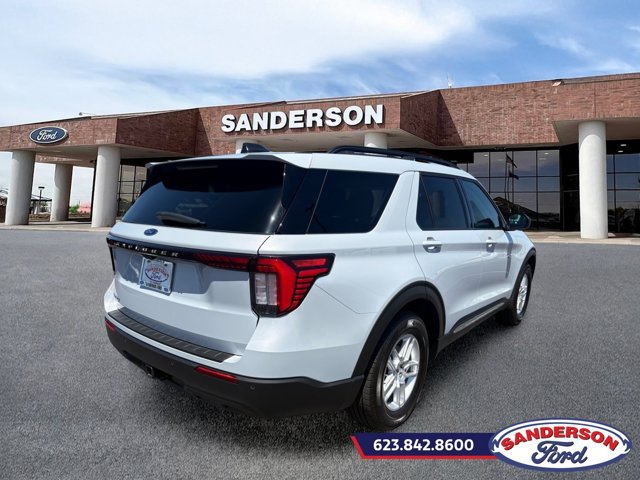Used 2025 Ford Explorer Active RWD image 3