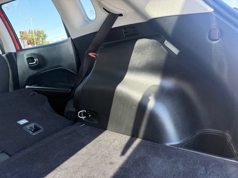 Used 2018 Jeep Compass Sport AWD/4WD image 23
