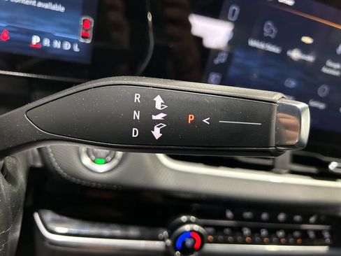 Used 2026 Chevrolet Equinox LT w/ Convenience Package II image 21