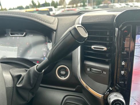 Used 2025 RAM 2500 Laramie w/ Sport Appearance Package image 33