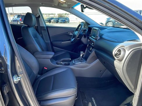Used 2021 Hyundai Kona Limited image 14