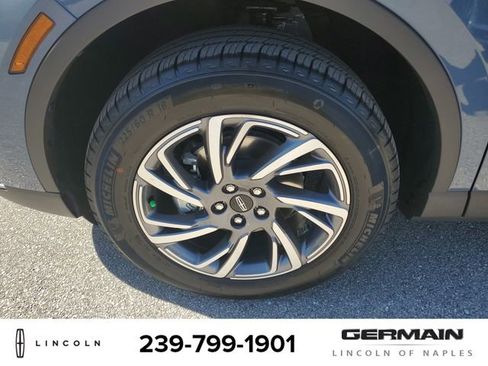 New 2026 Lincoln Corsair Premiere image 12