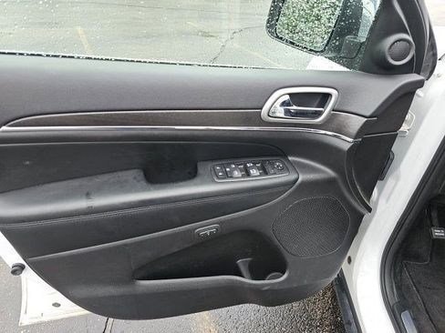 Used 2018 Jeep Grand Cherokee Limited w/ Trailer Tow Group IV image 20