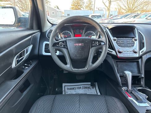 Used 2015 GMC Terrain SLE image 17