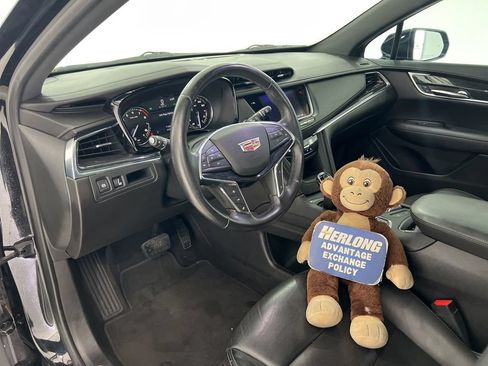 Used 2020 Cadillac XT5 Premium Luxury FWD image 10