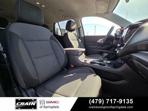 Used 2020 Chevrolet Traverse LT FWD image 30