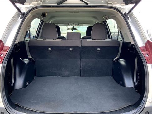 Used 2015 Toyota RAV4 LE FWD image 34