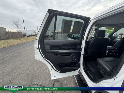 Used 2020 Ford Expedition Platinum image 28