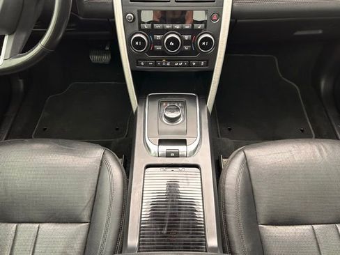 Used 2018 Land Rover Discovery Sport HSE image 20