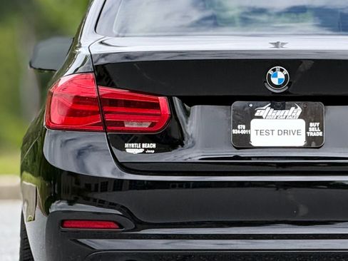 Used 2016 BMW 320i Sedan RWD image 16