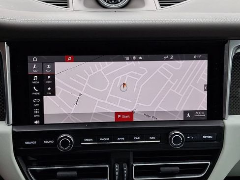 Certified 2021 Porsche Macan Turbo AWD/4WD image 20