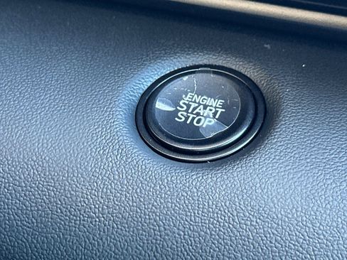 Certified 2025 Hyundai Elantra Sport image 24