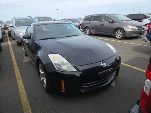 Used 2008 Nissan 350Z Touring image 4
